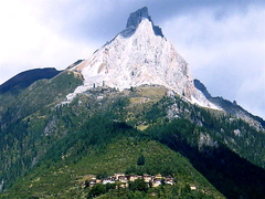 ཉག་བླ་པདྨ་བདུད་འདུལ།